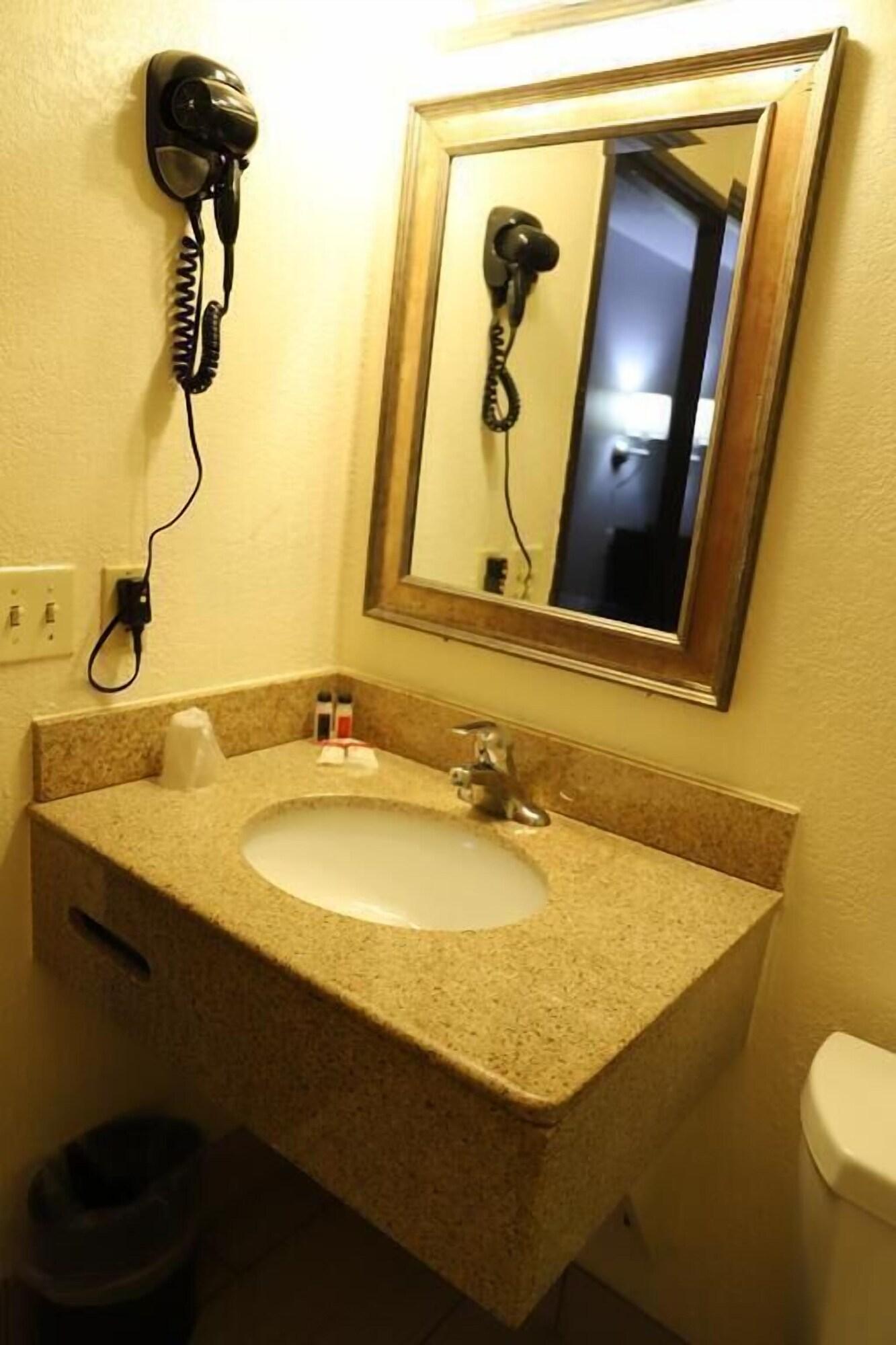 Super 8 By Wyndham Richmond Airport Va Sandston Exterior foto