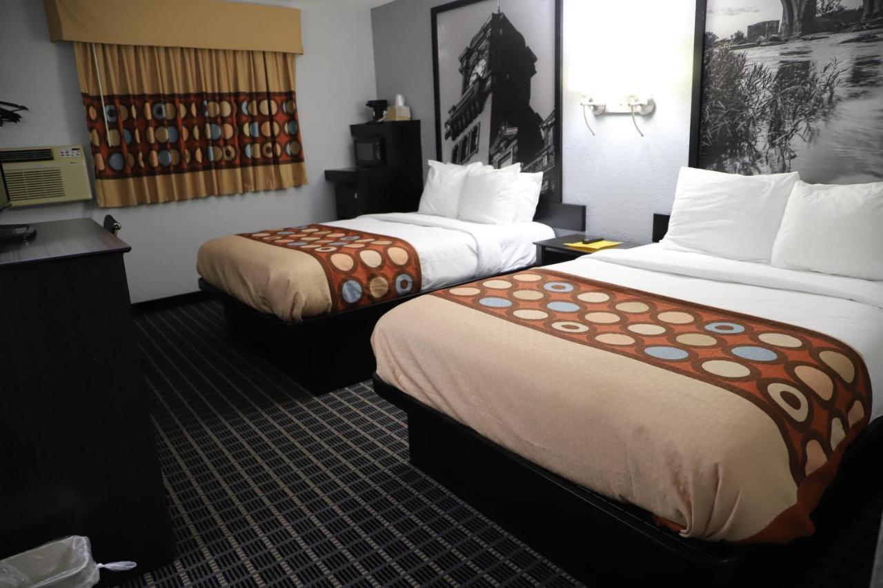 Super 8 By Wyndham Richmond Airport Va Sandston Exterior foto