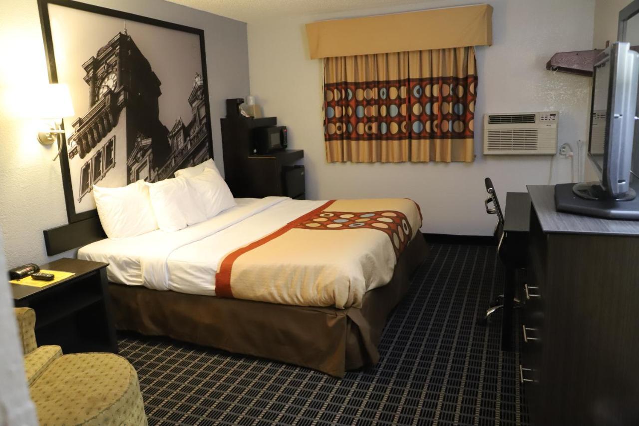 Super 8 By Wyndham Richmond Airport Va Sandston Exterior foto